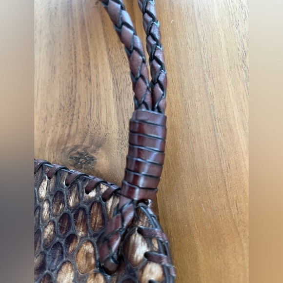 SONDRA ROBERTS Shoulder Bag Textured Snakeskin Animal Print Braided Handle - Picture 10 of 15